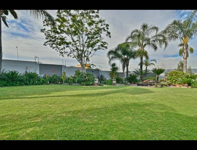 3 BEDROOM HOUSE FOR SALE IN STRUBENSVALLEI